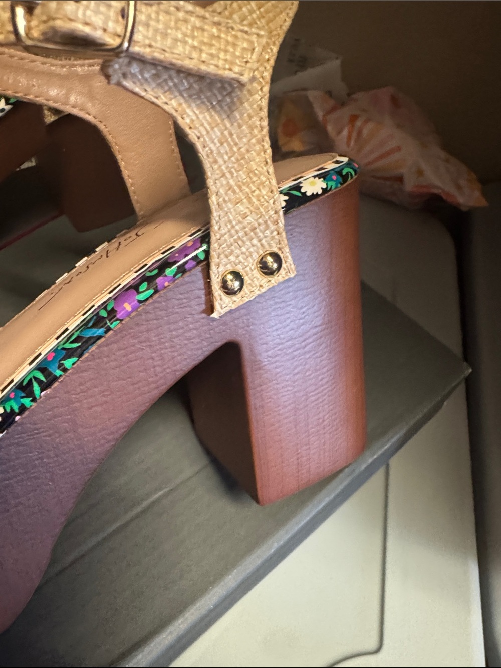 NIB Betsy Johnson Elayne Black  Multi Embellished Sz 6.5 light weight. - Picture 6 of 7